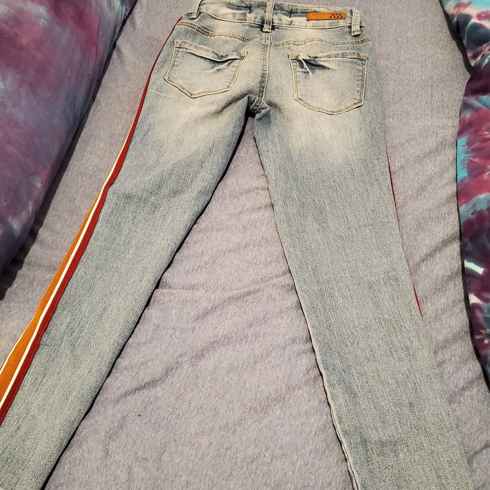 Dollhouse size 25 length 27 skinny jeans